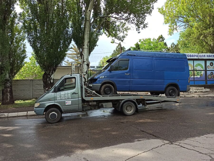 Эвакуация микроавтобуса Mercedes Sprinter
